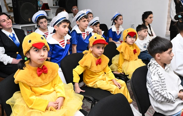 Leyla Əliyeva və Alena Əliyeva Gəncədə uşaq evində olublar