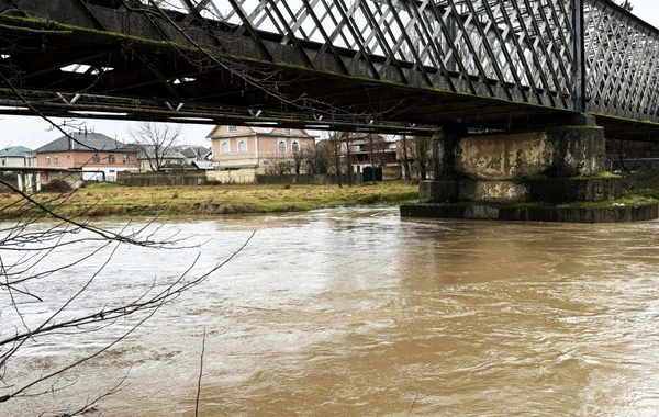 Lənkərançayda suyun səviyyəsi artıb - qabaqlayıcı tədbirlər görülür