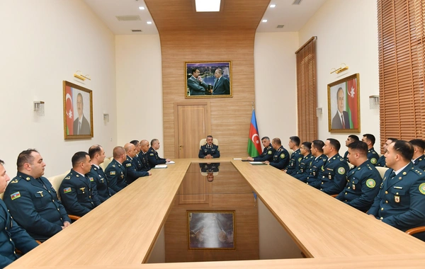 Hərbi əməliyyatlarda fədakarlıq göstərmiş tibb heyəti təltif edilib