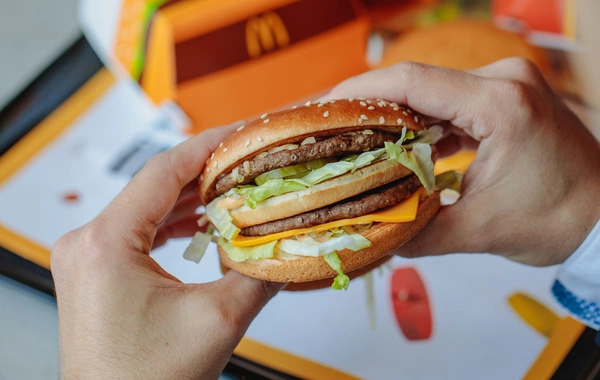 McDonald's Açıq Qapı proqramını rəsmi olaraq təqdim etdi