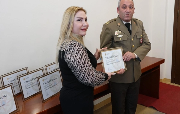 Yanğınsöndürənlər təltif edildi