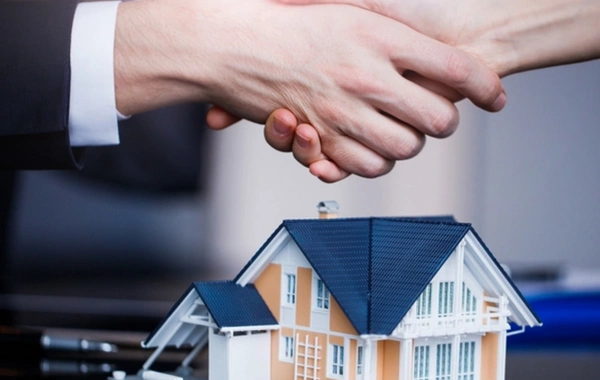 Ev almaq istəyənlərin NƏZƏRİNƏ: 2026-cı ildə mənzil bazarında hansı dəyişikliklər gözlənilir?