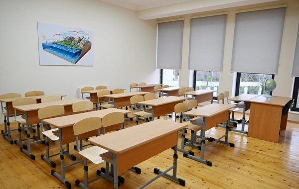 İlham Əliyev Lənkəran Dövlət Peşə Təhsil Mərkəzinin açılışında iştirak edib