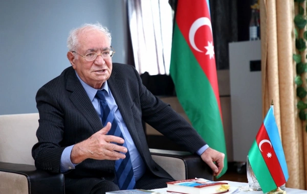 Vahid Əziz: Böyük bir xəcalətdən yaxa qurtardıq