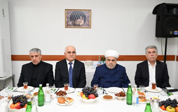 Azərbaycan-İran münasibətlərində həmrəylik: diplomatik və humanitar dəstəyin təzahürü