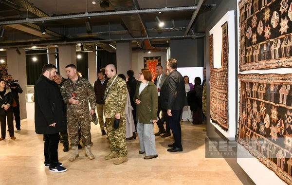 Diplomatik korpusun nümayəndələri Şuşadakı xalça muzeyi ilə tanış olublar