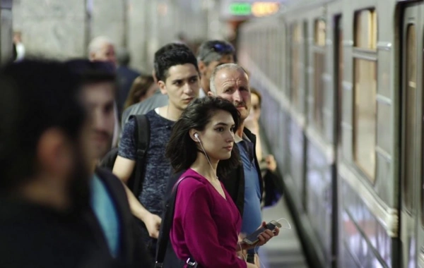 Sentyabrda 20 milyona yaxın sərnişin metrodan istifadə edib