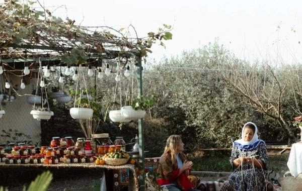 Leyla Əliyeva, Arzu Əliyeva və Alena Əliyeva Lənkəranda fermer təsərrüfatı ilə tanış olublar