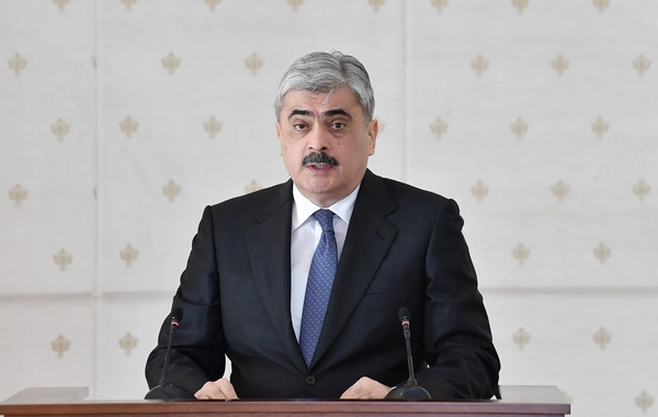 Министр финансов Самир Шарифов лишился прежней должности и получил новую