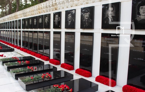 Ceyhun Bayramov və Teymur Musayev 20 Yanvar şəhidlərinin xatirəsini anıblar