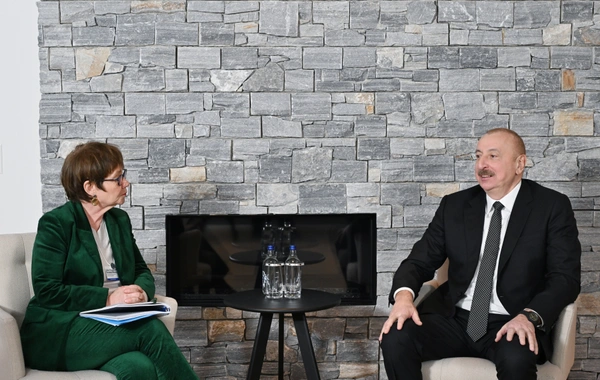 Prezident İlham Əliyev Davosda Avropa Yenidənqurma və İnkişaf Bankının prezidenti ilə görüşüb