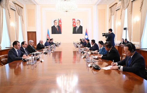 Əli Əsədov Laosun Prezidenti ilə ikitərəfli əməkdaşlığı müzakirə edib