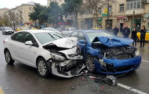 Zərdabda iki avtomobil toqquşdu: Xəsarət alanlar var