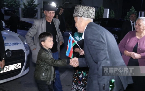 Növbəti köç karvanı Kəlbəcər şəhərinə çatıb