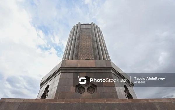 Zamanın sınağından çıxan ziyarətgah: Nizami türbəsinin hekayəsi - FOTOREPORTAJ