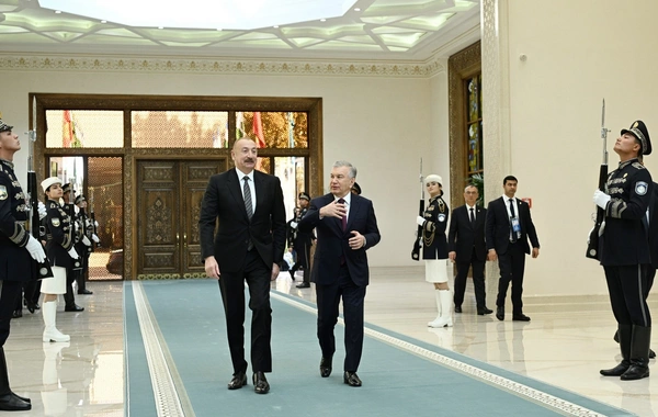 Azərbaycan və Özbəkistan prezidentlərinin təkbətək görüşü olub