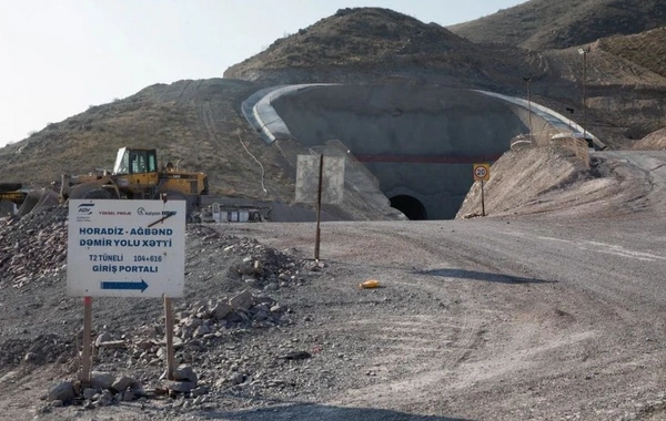 ADY: Horadiz–Ağbənd dəmiryol xəttində ikinci tunelin qazma işləri yekunlaşıb