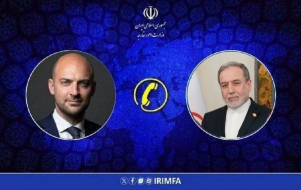 İran fransız diplomatların Tehranda saxlanılmasına münasibət bildirib