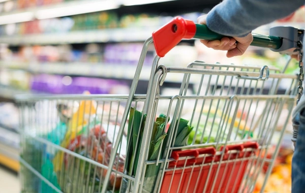 Как изменились цены на продукты питания в Азербайджане в прошлом месяце?