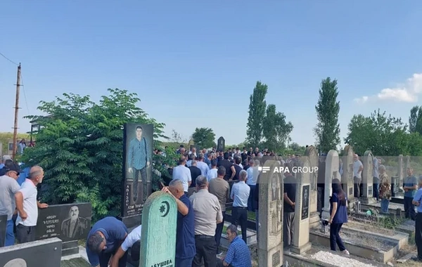 Odessa yaxınlığında vurulan gəminin kapitanı dəfn edildi