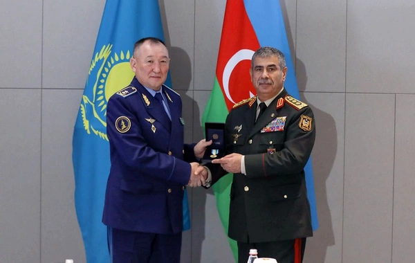 Qazaxıstanda Zakir Həsənova medal təqdim edilib
