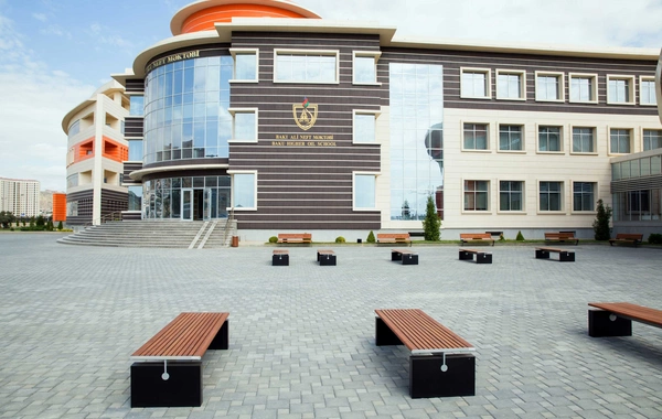 Bakı Ali Neft Məktəbinin yaradılmasından 14 il ötür