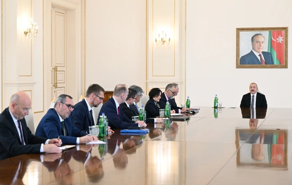 Prezident İlham Əliyev NATO nümayəndə heyətini qəbul edib