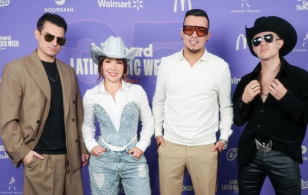 Зарубежный поп-певец с группой разбился на частном самолете