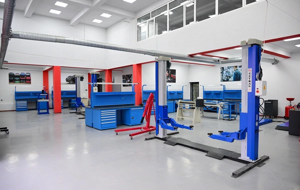 İlham Əliyev Lənkəran Dövlət Peşə Təhsil Mərkəzinin açılışında iştirak edib