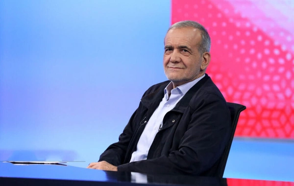 İran Prezidenti Məsud Pezeşkian Azərbaycana səfərə gəlib