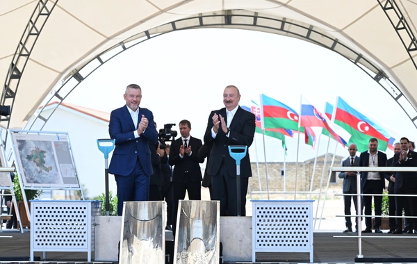 Azərbaycan və Slovakiya prezidentləri Ağdamın Baş Qərvənd kəndində görülən işlərlə tanış olublar
