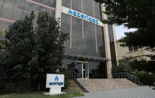 Azəriqaz 10 İL ƏVVƏL ÖLMÜŞ ADAMA cərimə yazıb