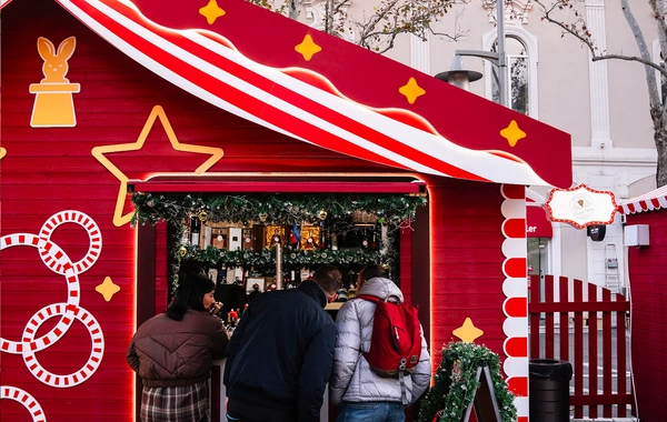 Bakı şəhərinin sevilən Qış nağılı yenidən Fəvvarələr meydanında!