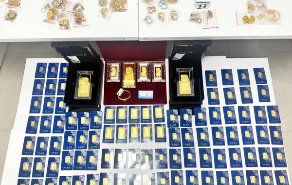 Azərbaycana qanunsuz 11 kiloqrama yaxın qızıl gətirilməsinin qarşısı alınıb