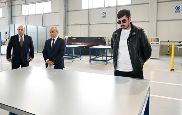 Prezident Ağdam Sənaye Parkında görülən işlərlə tanış olub, zavodların açılışlarında iştirak edib
