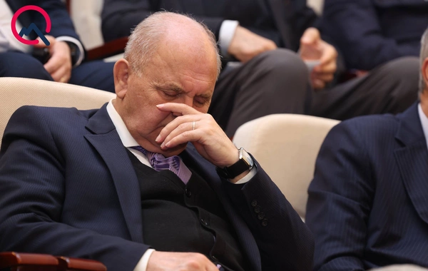 AMEA-nın  Rəyasət Heyətinin "gərgin" iclası