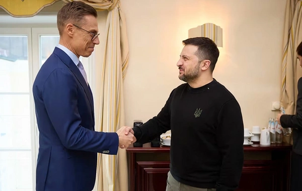 Zelenski və Stubb ABŞ-də danışıqlara hazırlığı müzakirə ediblər