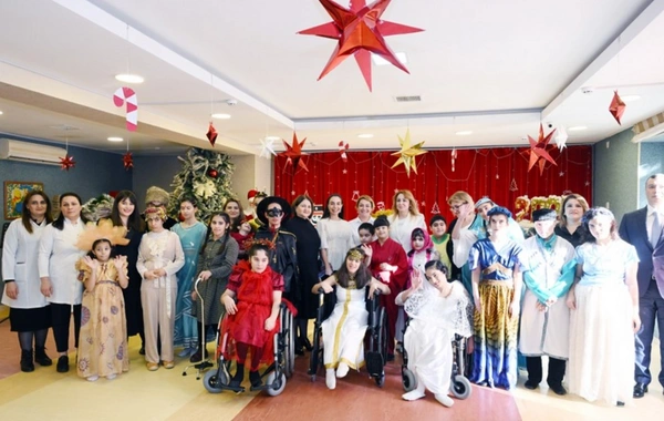 Лейла Алиева посетила учреждения для лиц с ограниченными возможностями здоровья