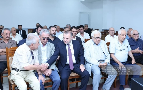 Çingiz Əlioğlu ilə vida mərasimi keçirilib