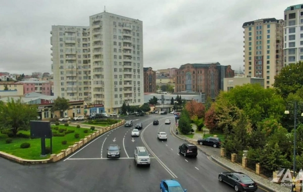 Bakıda təmir edilən yol sürücülərin istifadəsinə verildi