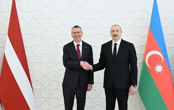 Latviya Prezidentinin rəsmi qarşılanma mərasimi olub