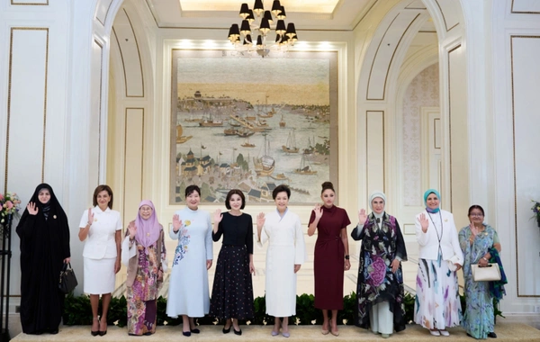 China Central Television showed a report about a river cruise for the spouses of heads of state in Tianjin