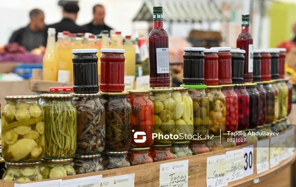 Kənd Təsərrüfatı Nazirliyinin təşkil etdiyi "Mövsüm yarmarkası"ndan REPORTAJ