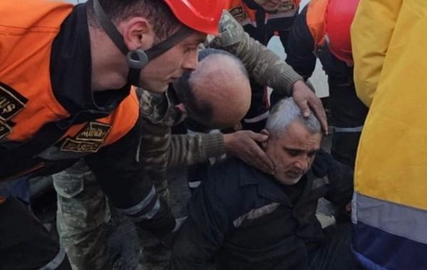 Lənkəran sakini təmir zamanı AVTOBUSUN ALTINDA QALIB