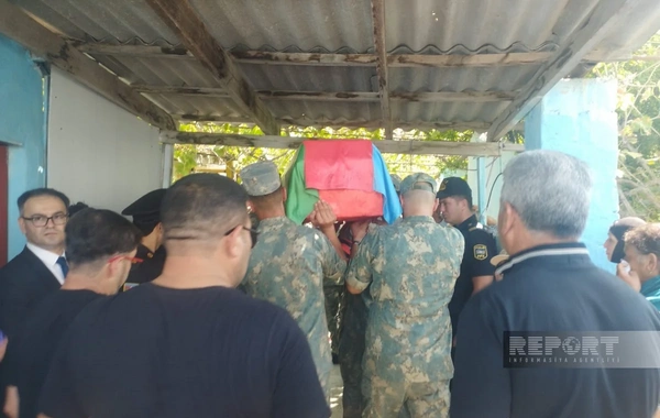Neftçalada I Qarabağ müharibəsinin itkin-şəhidi Sərdar İsmayılovla vida mərasimi keçirilib