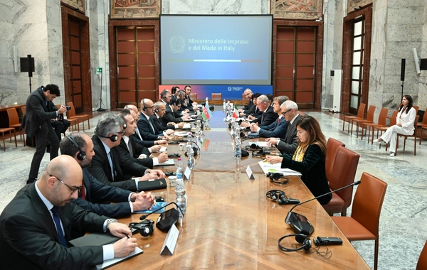 SOCAR-la İtaliyanın "Eni" şirkəti arasında əməkdaşlığın inkişafı müzakirə edilib