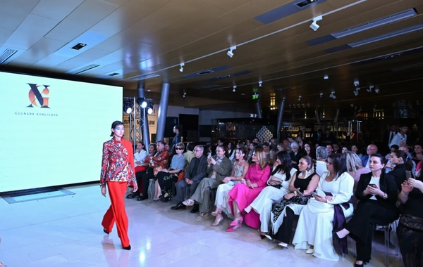 Azərbaycan Milli Xalça Muzeyində "Zamanın naxışları" moda nümayişi təşkil olunub