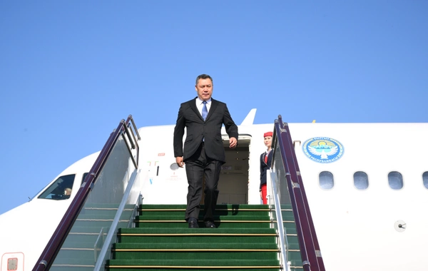 Sadır Japarov Azərbaycana gəlib