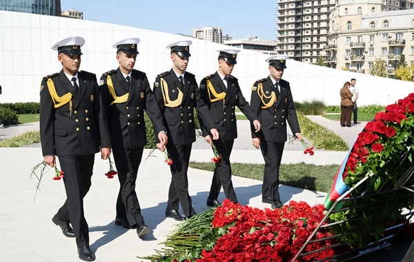 Azərbaycan Ordusunda Anım günü münasibətilə tədbirlər keçirilib