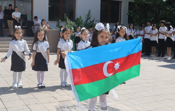 Xankəndi, Xocalı və Ağdərə məktəblərində "Son zəng" çalınıb